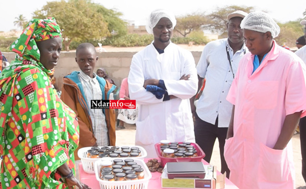 Autonomisation des femmes : Inside forme les groupements de Moumbaye sur la conservation des "pagnes" (vidéo)