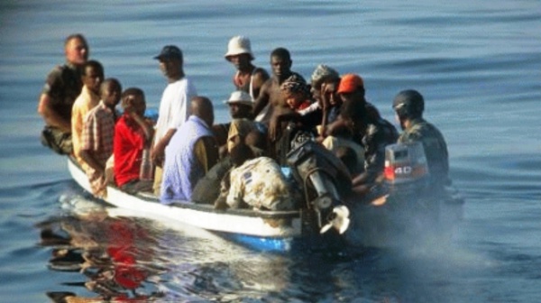 Rosso Sénégal : un piroguier sénégalais convoyant des Mauritaniens arrêté