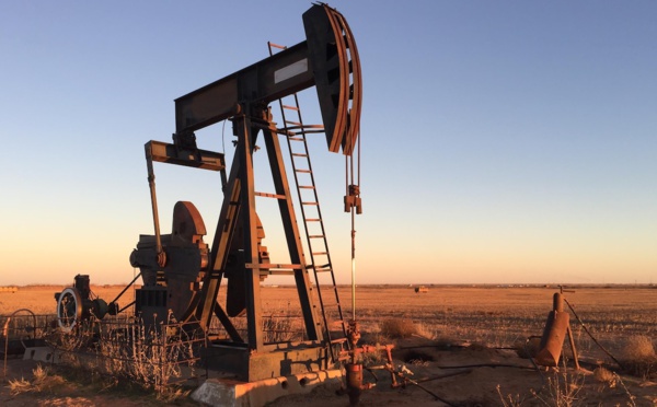 Face à la crise du Covid-19, accord trouvé sur une baisse "historique" de la production de pétrole