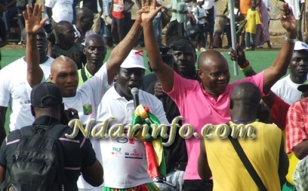 El Hadj Diouf offre 1. 160.000 francs à l’Hôpital régional de Saint- Louis.