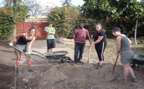 Coopération Lille - Saint-Louis: De jeunes Haubourdinois veulent aider l'école de Minguègne Boye