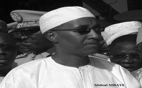 Abdoul Mbaye s'envole à la Mecque pour 5 jours