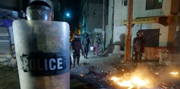 Manifestations contre le couvre-feu : 200 personnes ont été arrêtées (ministre)