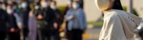 Covid-19 : l'épidémie rebondit en Chine, l'Europe rouvre ses frontières