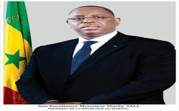 STYLE VESTIMENTAIRE DE MACKY SALL Quels costumes pour le Président ?