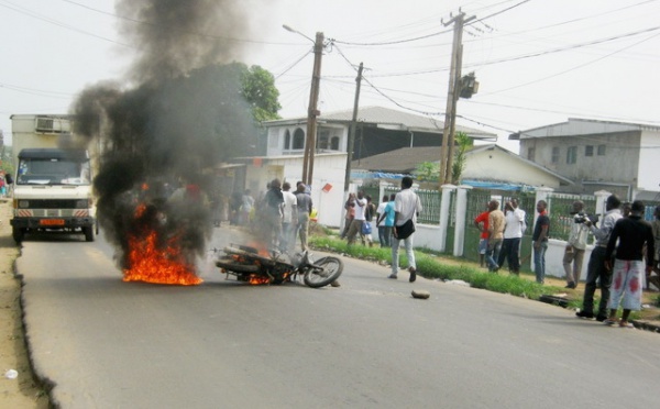 Saint-Louis - Accident mortel à Khor : Une moto percute un véhicule et s’enflamme.