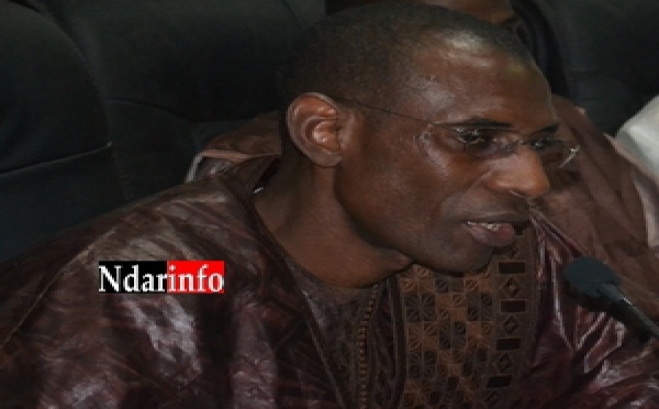 Abdoulaye Daouda Diallo: Le ministre du Budget sort indemne d'un accident de la route.