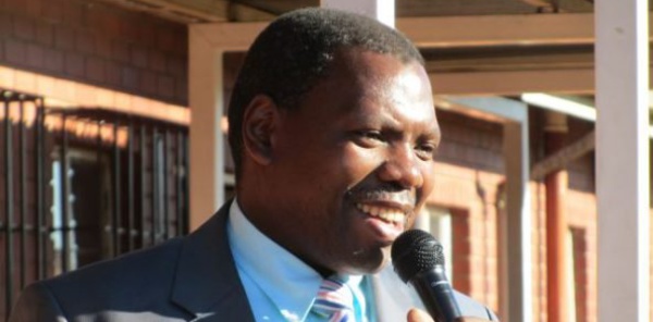 Afrique du Sud: le ministre de la Santé positif au Covid