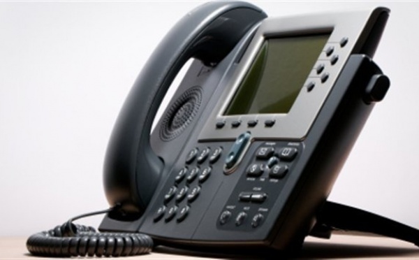 L’Etat veut mettre fin au gaspillage du téléphone dans les services.