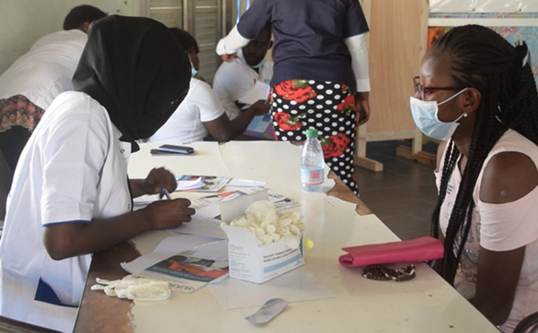 WEEKEND MÉDICAL POUR LA SANAROISE : la COMSOC en guerre contre le Cancer du sein (vidéo)