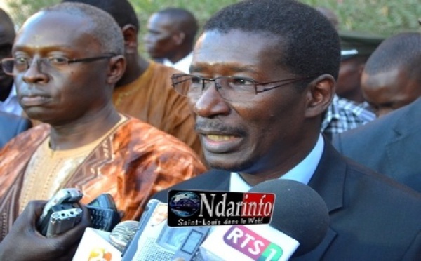 [VIDÉO] Mary Teuw Niane invite les étudiants à être des acteurs de l’alphabétisation.