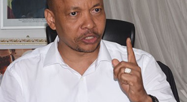 "Souleymane Jules Diop raconte des histoires"