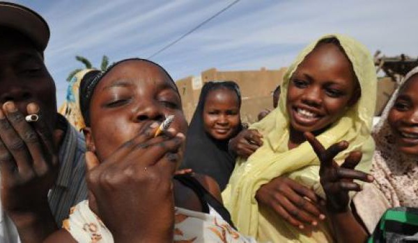 Sénégal : Des jeunes s’initient au tabac avant l’âge de sept ans (enquête)