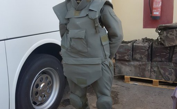 Matériel militaire : L’armée réceptionne 18 camions, 3 bus, des fusils, des drones...