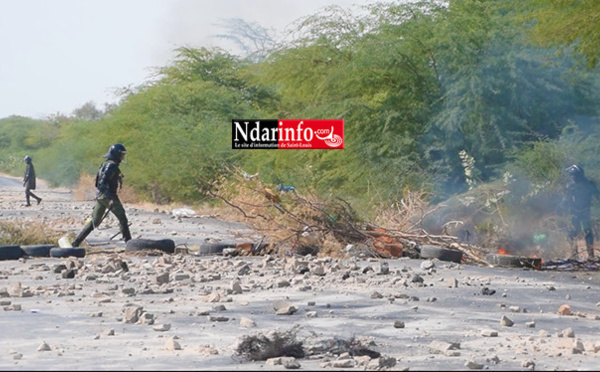 RESTAURANTS FERMÉS PAR LE CROUS : les étudiants refusent de libérer la Rn2 (vidéo)