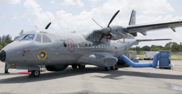 Indonesian Aerospace et Gaby Peretz remettent à Dakar un second avion de patrouille maritime