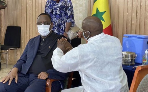 Covid-19 : Macky Sall annonce la production de vaccins par le Sénégal