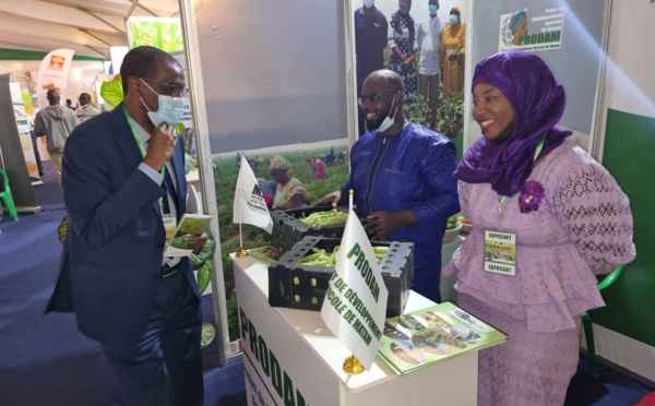 PHOTOS | FIARA 2021: Aboubacry SOW échange avec les exposants du Nord