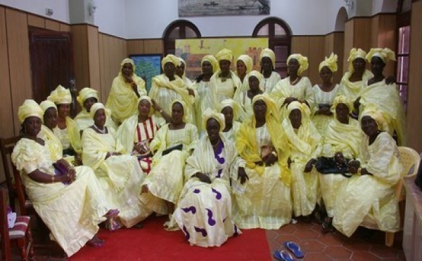 Ramadan 2013: les femmes de la Mairie rendent hommage à Ousmane Masseck Ndiaye.