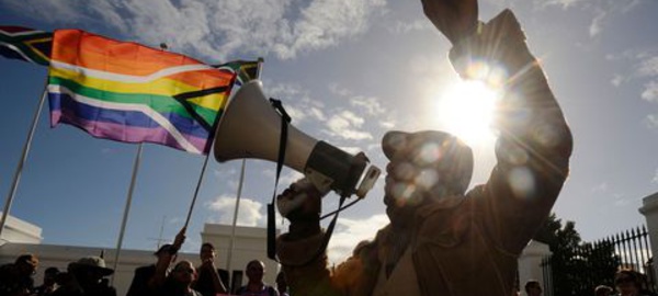 L'association "LGBT FRANCE" attaque les Imams et menace le Gouvernement Sénégalais