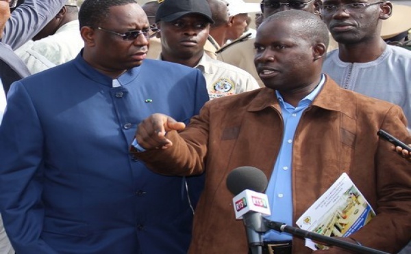 [Photos]  La visite de Macky Sall aux inondés de La banlieue.