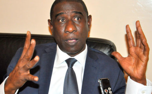 Tenues à l’école: Talla exige le port dès l’année prochaine