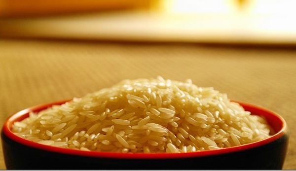 Riz importé en Afrique : une chaîne alimentaire juteuse