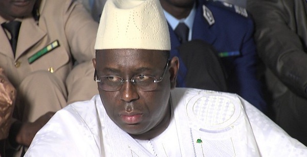 Macky revalorise le salaire mensuel de ses devanciers : 9 millions, plus un budget pour le voyage