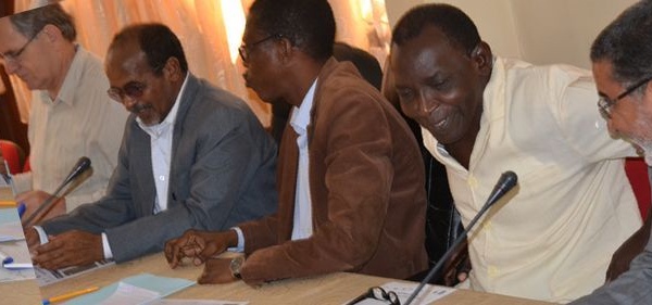 SÉNÉGAL/MAURITANIE - Lancement du Master GAED: les formateurs planchent sur les enjeux et impacts des activités extractives.