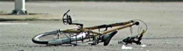 Ngallèle : un véhicule heurte un enfant sur la route nationale. Les populations se soulèvent.