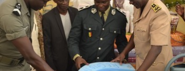 Remise de dons aux détenus: Toutes les photos et vidéos de la solidarité de l'administration.