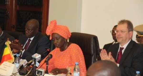 Le taux de chômage des jeunes est "socialement et économiquement" élevé au Sénégal, déplore le Premier ministre