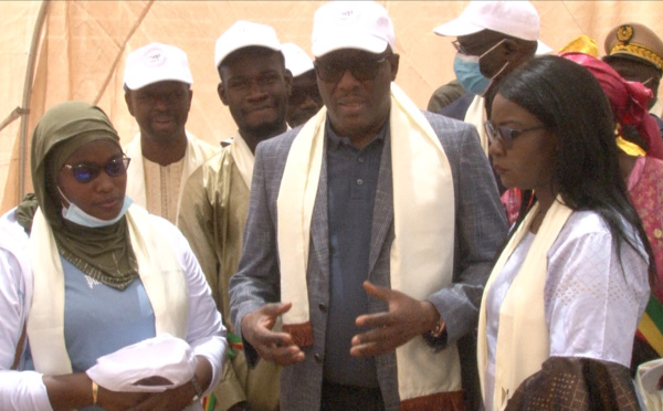 Stage en entreprise : Cheikh Oumar ANNE recueille de bons témoignages sur les étudiants de l’ISEP - vidéo