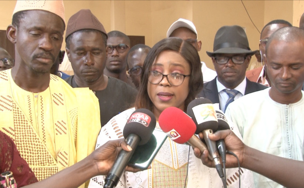 ​Macky SALL envoie une mission auprès des enseignants républicains de Saint-Louis - vidéo