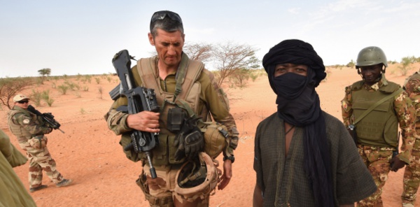 Enquête: la France a-t-elle soutenu les rebelles touaregs au Mali en 2012 ?
