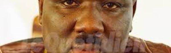 Guérilla urbaine à Matam : Farba Ngom, le griot de Macky Sall dégaine un pistolet