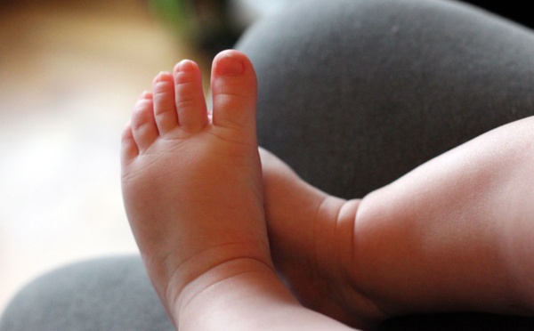 Bébé faussement déclaré mort: Le sursis pour l’aide-infirmière