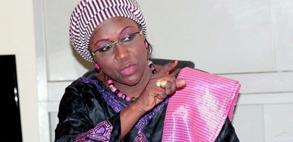 Législatives 2022: Amsatou Sow détruit le Conseil Constitutionnel et demande le report des élections