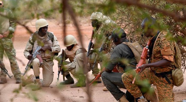 Une nouvelle attaque dans le nord du Burkina Faso fait au moins cinquante morts