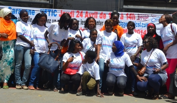 Saint-Louis : la caravane « Jiggen Ci Tic »  sensibilise les filles sur les opportunités des TIC.(Photos)