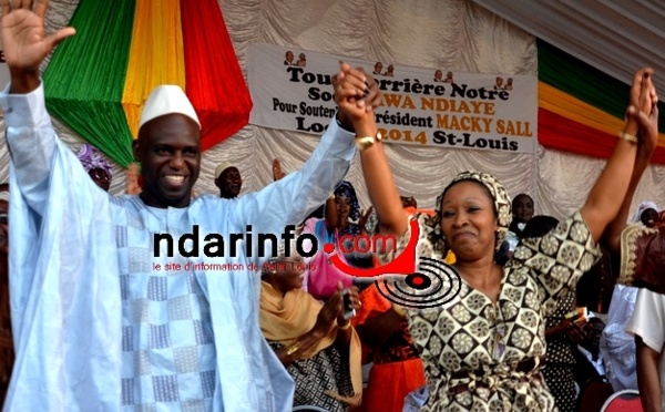(Vidéo) Awa Ndiaye en rentrée politique : « Nous avons accepté d’accompagner notre frère Mansour ».