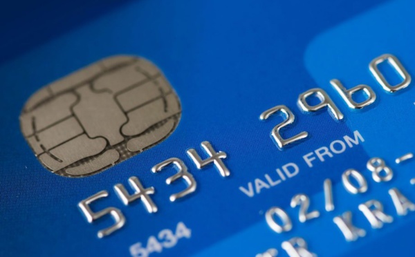 Zone : Un ado vole 35 millions francs à sa mère et siphonne le compte de son père