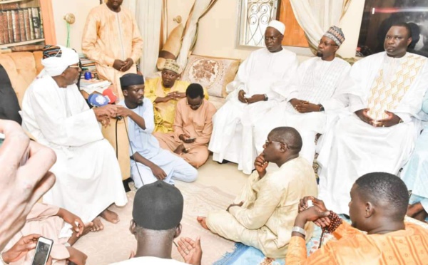 Gamou 2022 Medina Baye: Reçue par le khalife, la délégation de YAW bande les muscles envers le régime