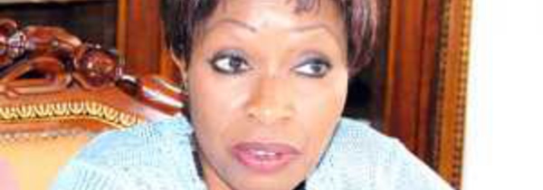 L’ex-ministre Awa Ndiaye protégée par le palais ?