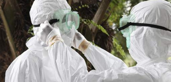 Ebola: l'inquiétude mondiale reste vive