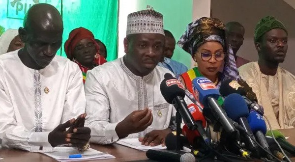 ​Rapport Cour des comptes : les députés de YAW réclament une poursuite des ministres concernés