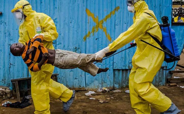 Ebola a fait 4.900 morts, selon le dernier bilan OMS