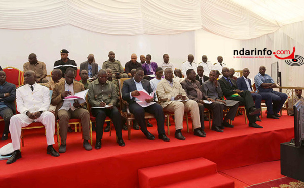 PÊCHE: Macky SALL annonce une subvention de 5 milliards pour l'achat de 5000 moteurs hors-bord.
