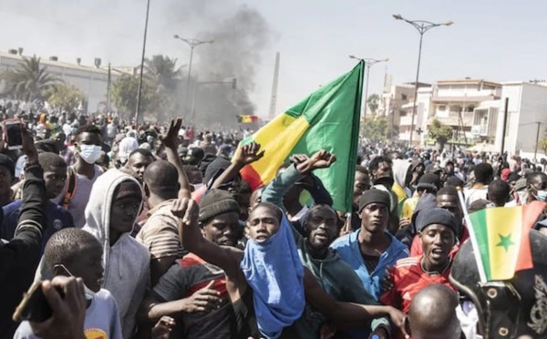 Paix et Libertés menacées : 60 partis et organisations s'érigent en bouclier