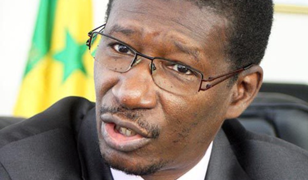 Mary Teuw NIANE parle de malversations sur les bourses: « on a rayé 35.000 personnes qui n’étaient ni inscrites à l’UCAD ni dans les autres universités ».